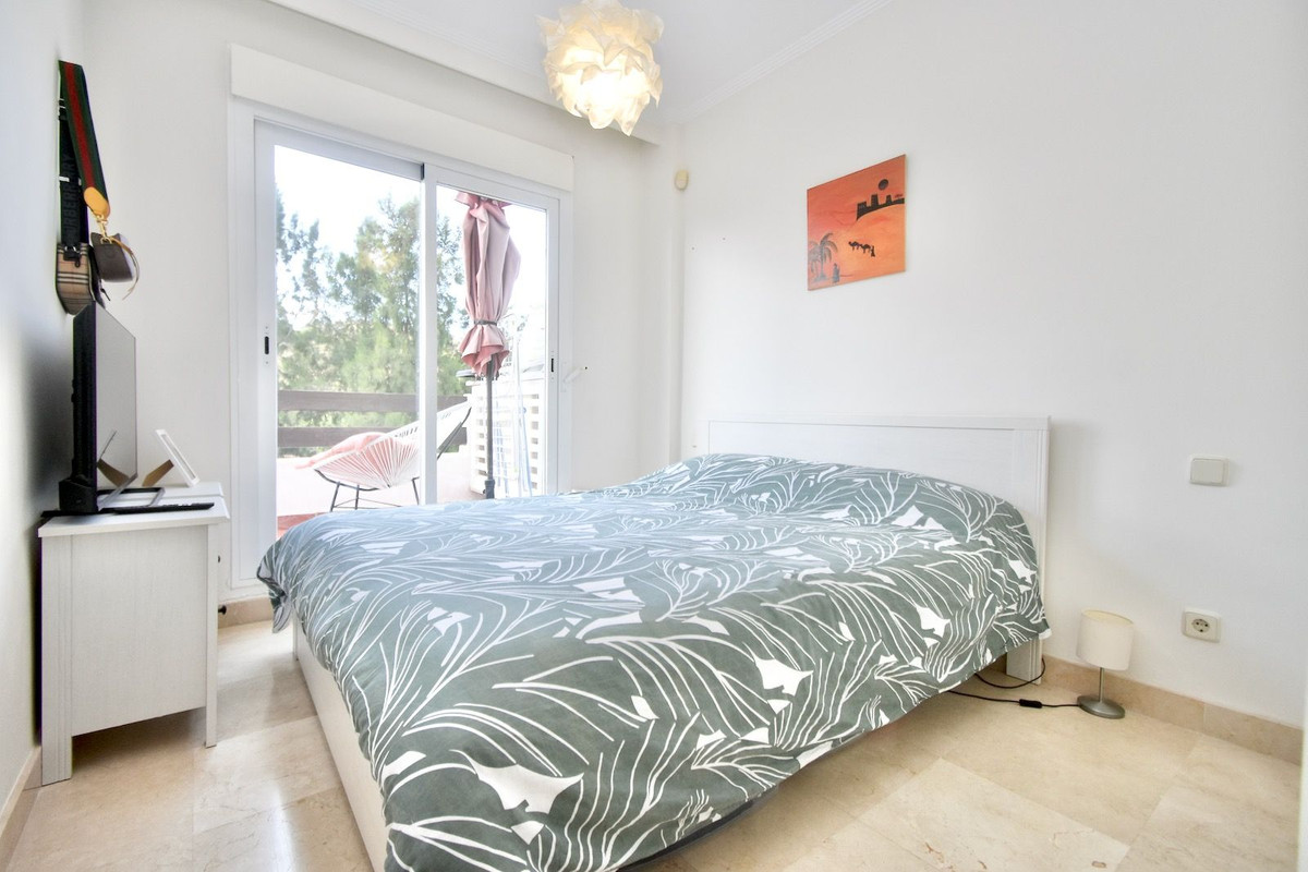Se vende Apartamento Planta Media de 2 dormitorios en Costa Del Sol, Málaga, España