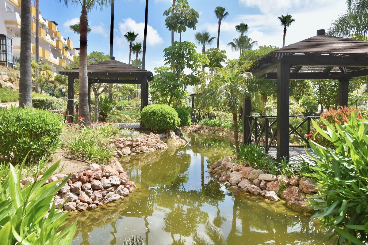 Se vende Apartamento Planta Media de 2 dormitorios en Costa Del Sol, Málaga, España