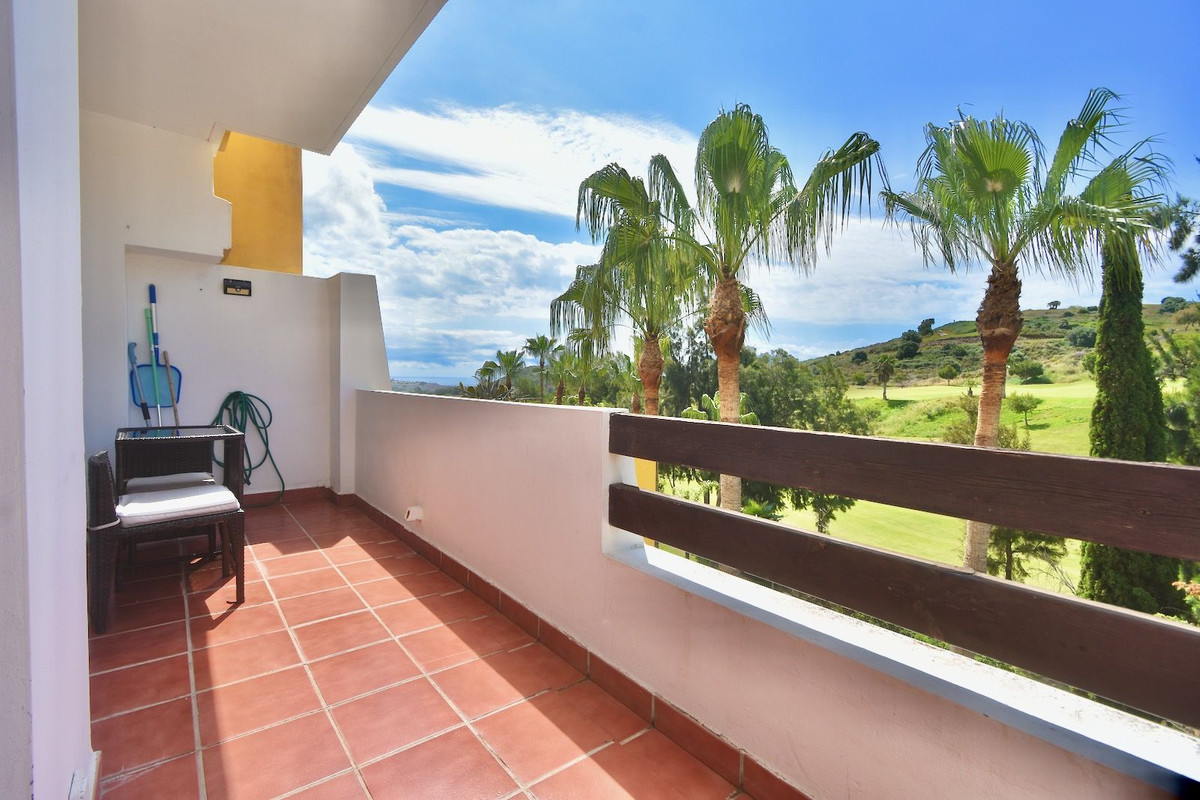 Se vende Apartamento Planta Media de 2 dormitorios en Costa Del Sol, Málaga, España