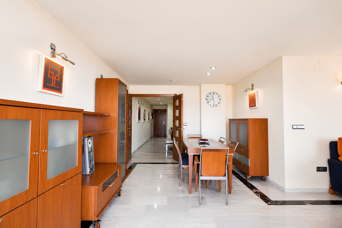 3 Bed Apartment for sale in Fuengirola Costa Del Sol, Málaga, Spain