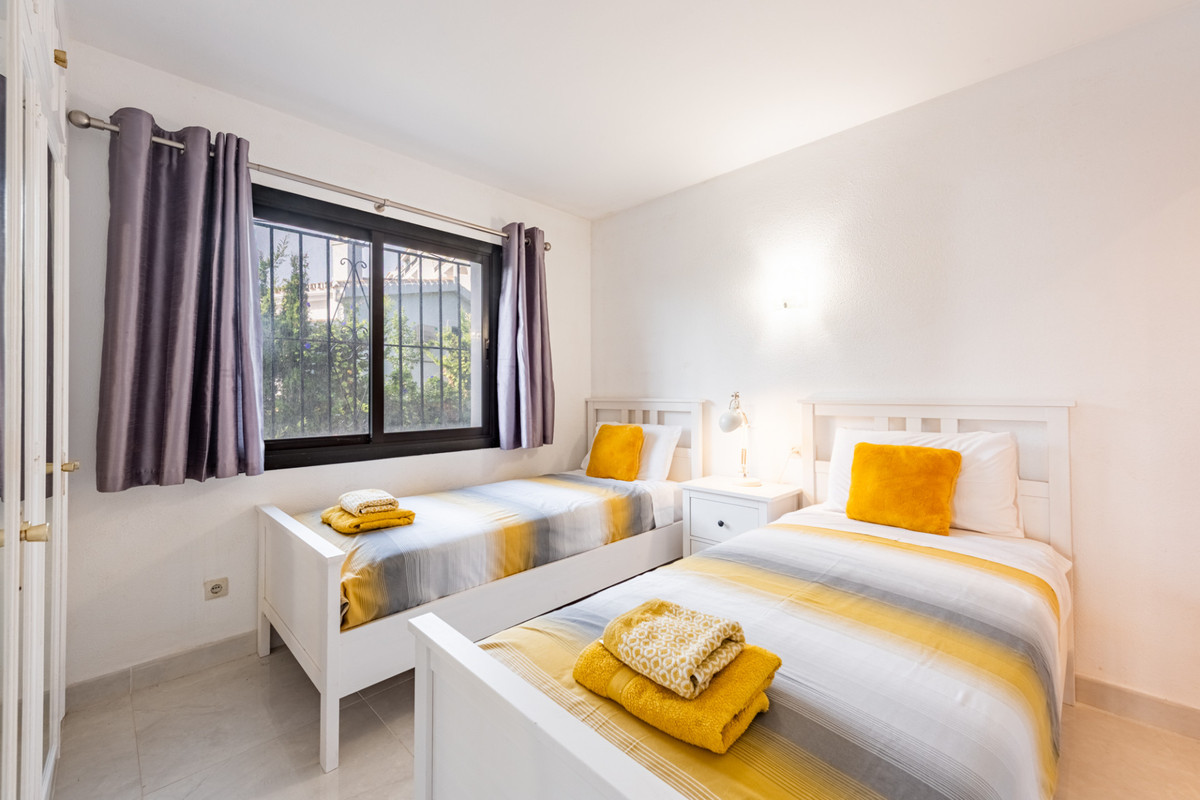 Se vende Apartamento Planta Baja de 2 dormitorios en Costa Del Sol, Málaga, España