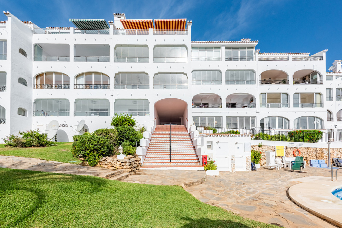 Se vende Apartamento Planta Baja de 2 dormitorios en Costa Del Sol, Málaga, España