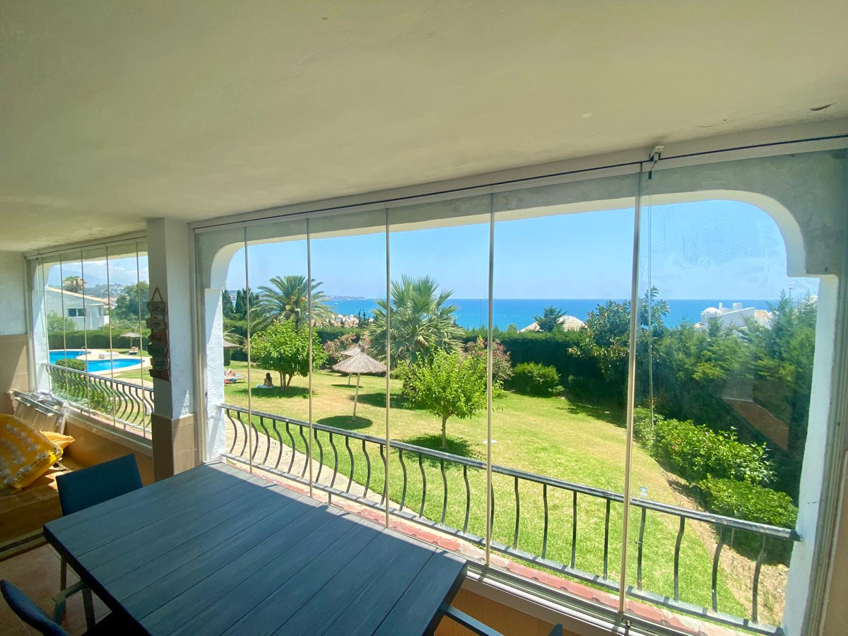 Se vende Apartamento Planta Baja de 2 dormitorios en Costa Del Sol, Málaga, España