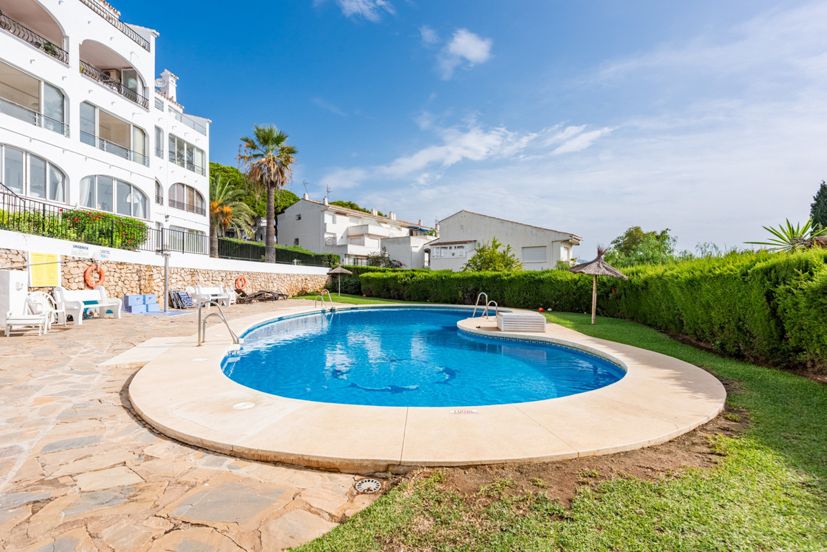 Se vende Apartamento Planta Baja de 2 dormitorios en Costa Del Sol, Málaga, España
