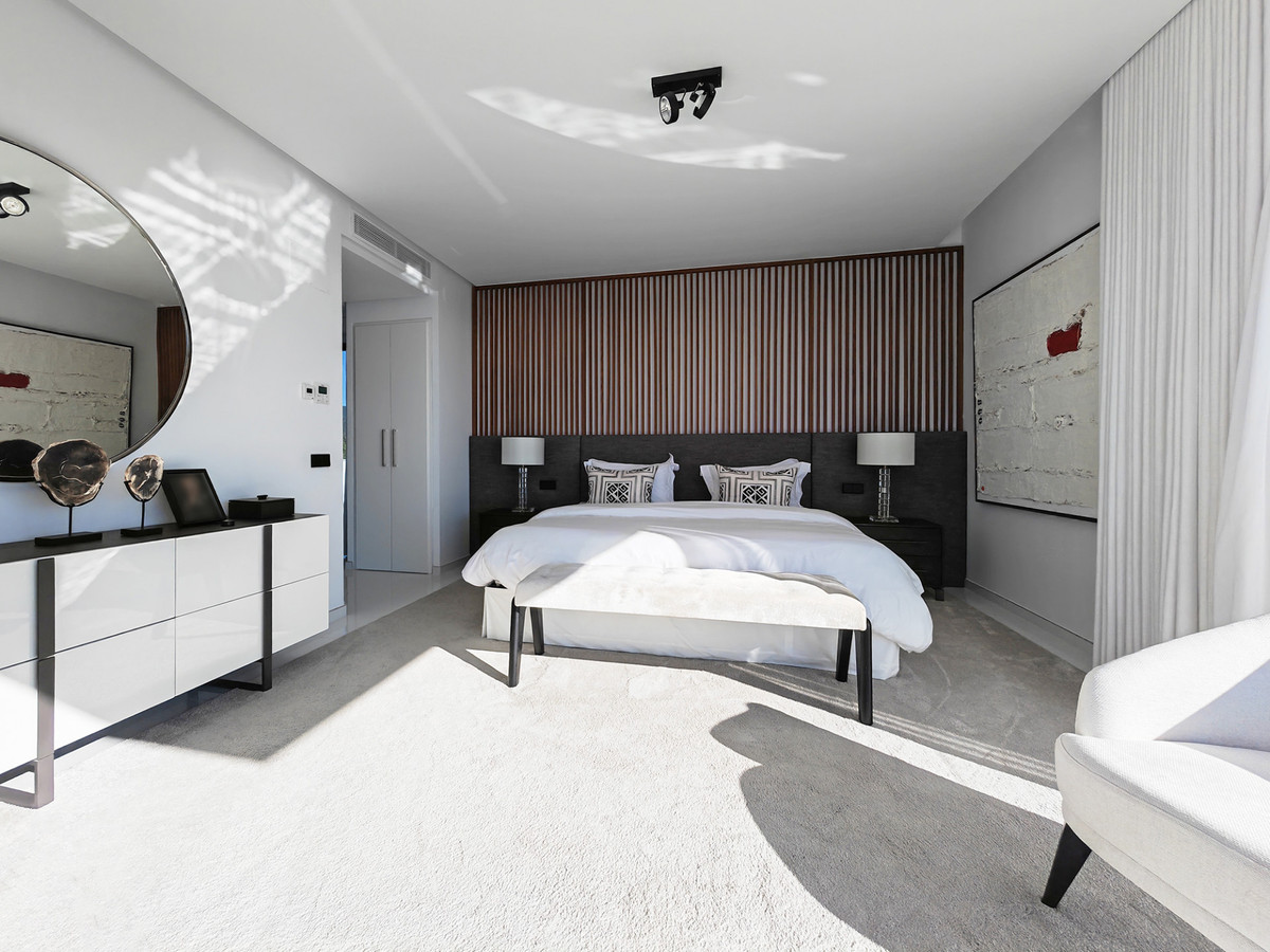 Se vende Villa - Chalet de 5 dormitorios en Costa Del Sol, Málaga, España