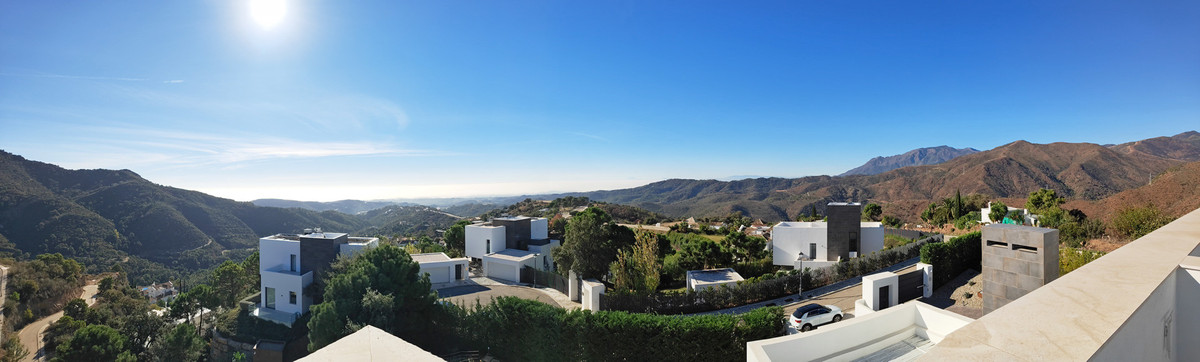 Se vende Villa - Chalet de 5 dormitorios en Costa Del Sol, Málaga, España