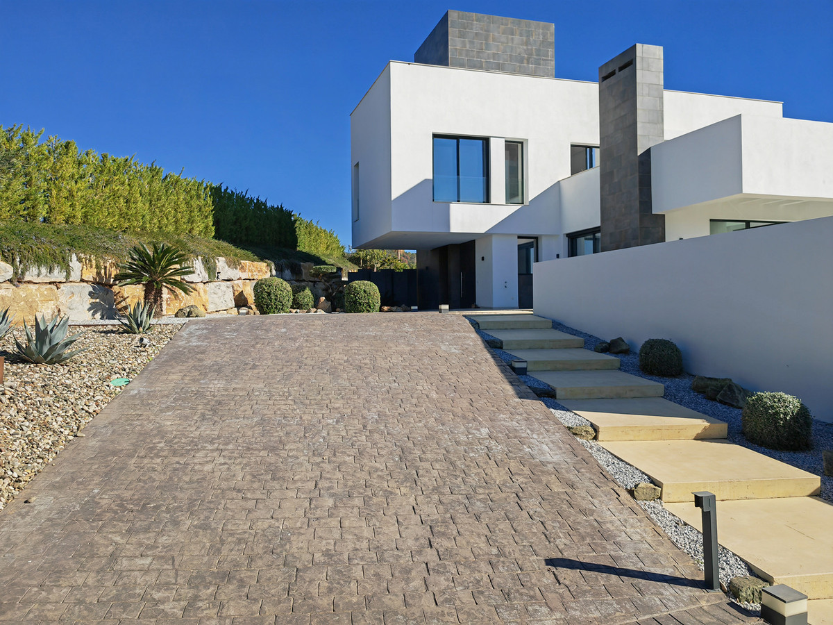 Se vende Villa - Chalet de 5 dormitorios en Costa Del Sol, Málaga, España