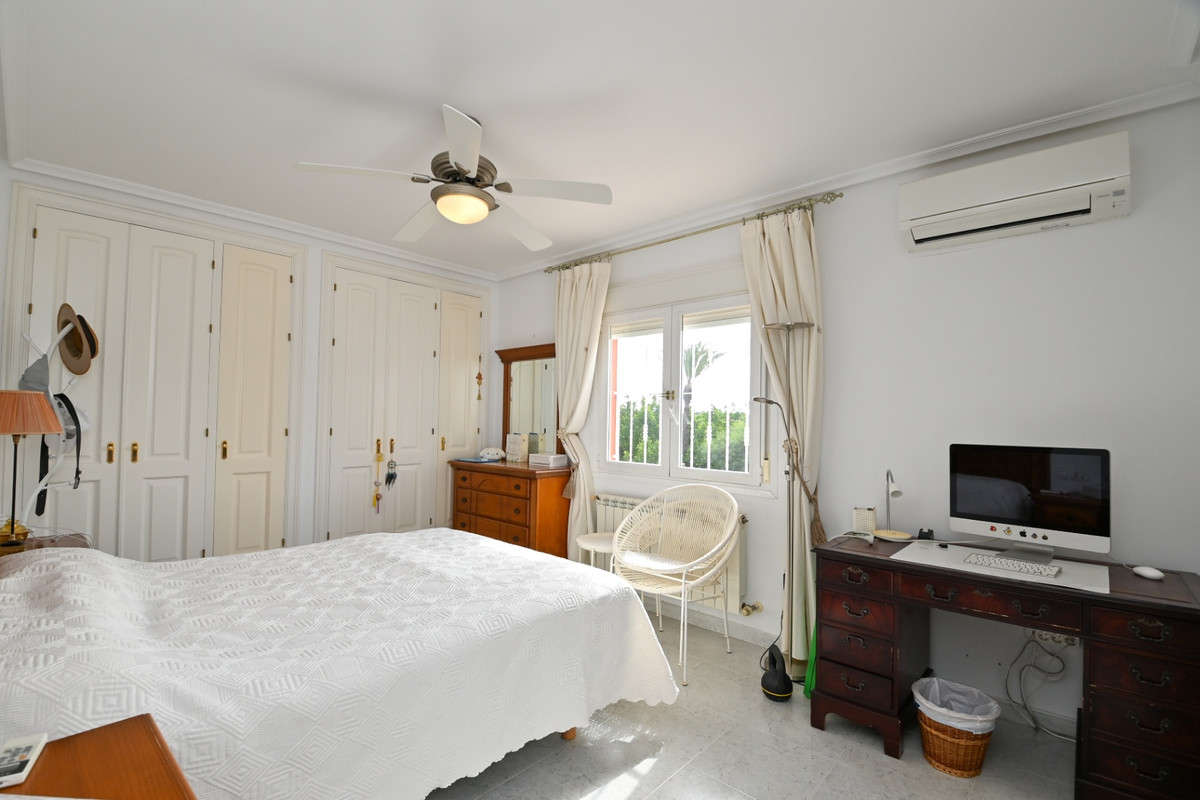 4 Bed Townhouse for sale in Orihuela Costa Costa Blanca, Alicante, Spain