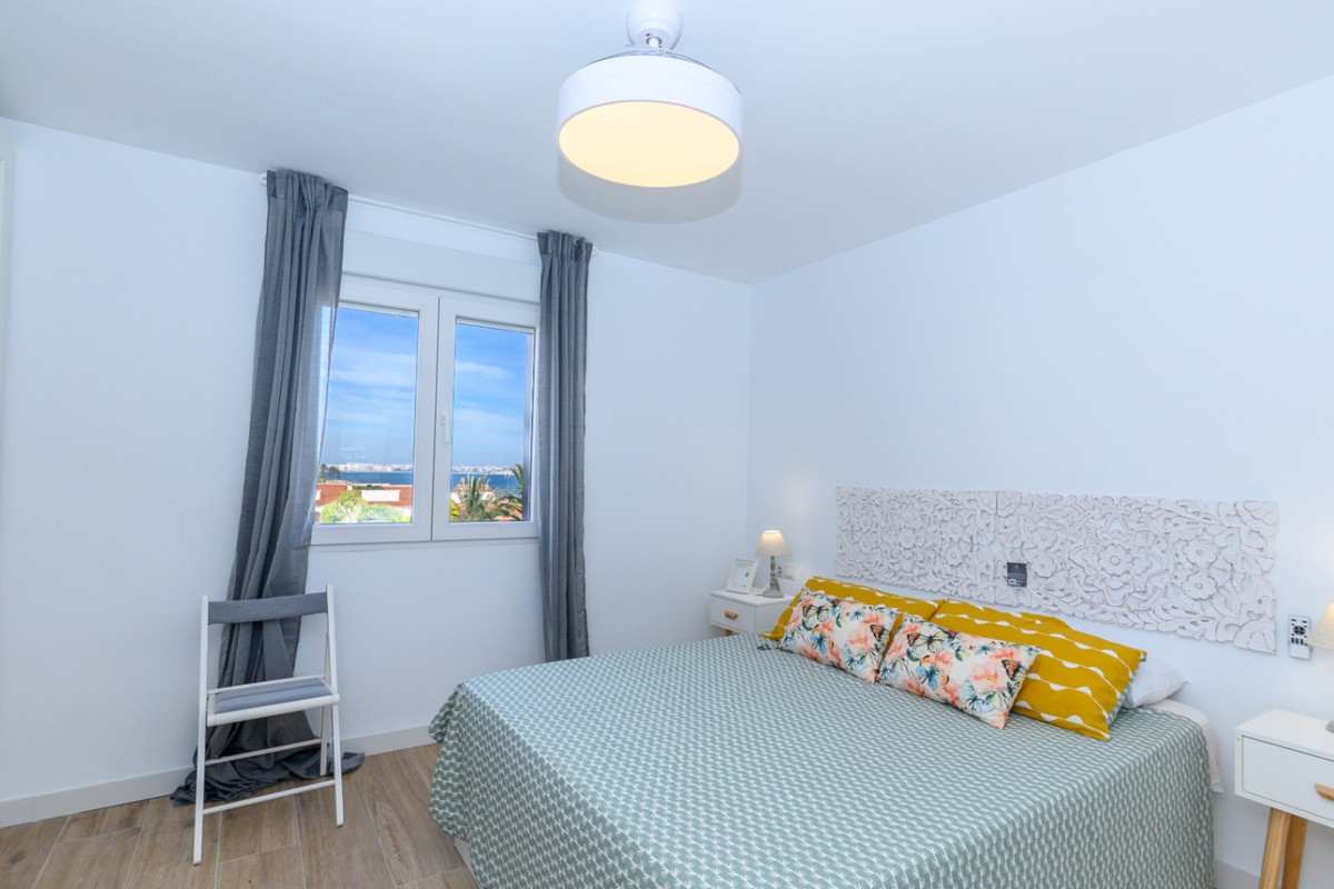 Se vende Apartamento Planta Media de 3 dormitorios en Costa Blanca, Alicante, España