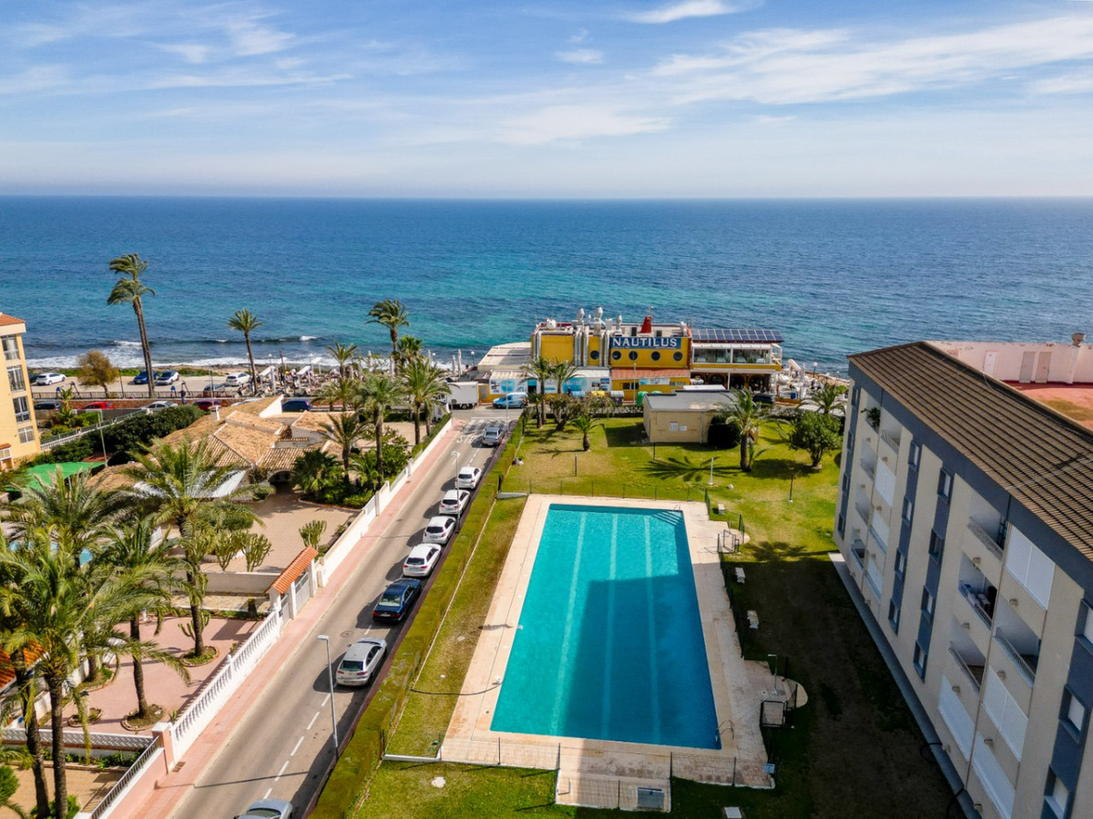 Se vende Apartamento Planta Media de 3 dormitorios en Costa Blanca, Alicante, España