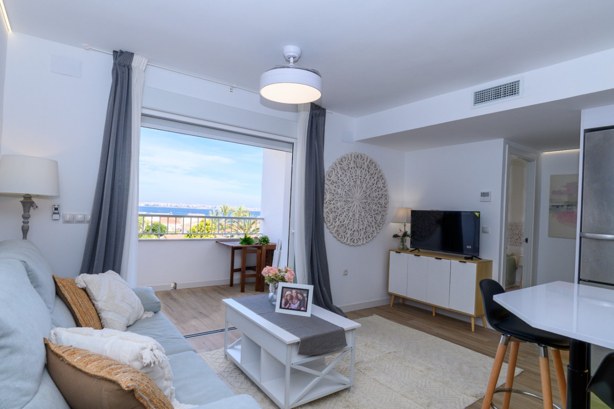 Se vende Apartamento Planta Media de 3 dormitorios en Costa Blanca, Alicante, España