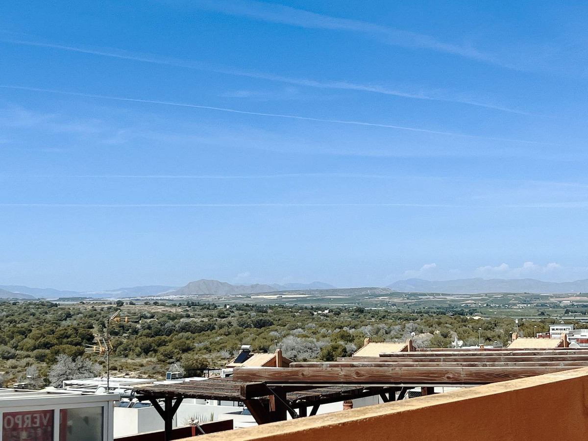 Se vende Apartamento Planta Media de 2 dormitorios en Costa Blanca, Alicante, España