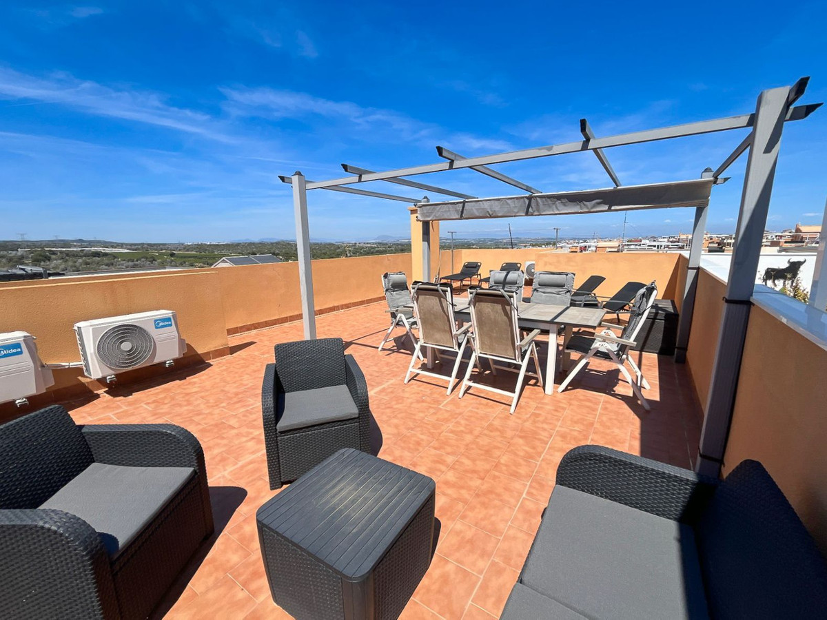 Se vende Apartamento Planta Media de 2 dormitorios en Costa Blanca, Alicante, España