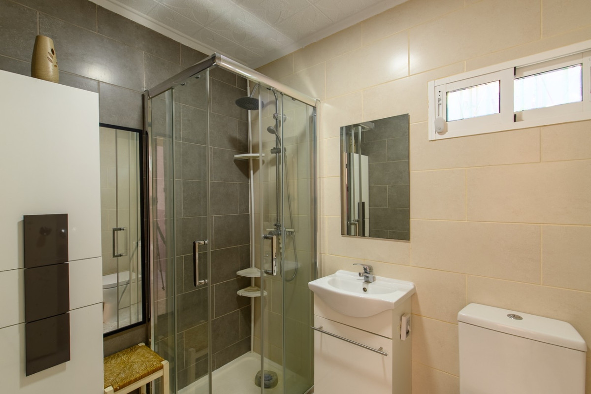 Se vende Bungalow de 2 dormitorios en Costa Blanca, Alicante, España