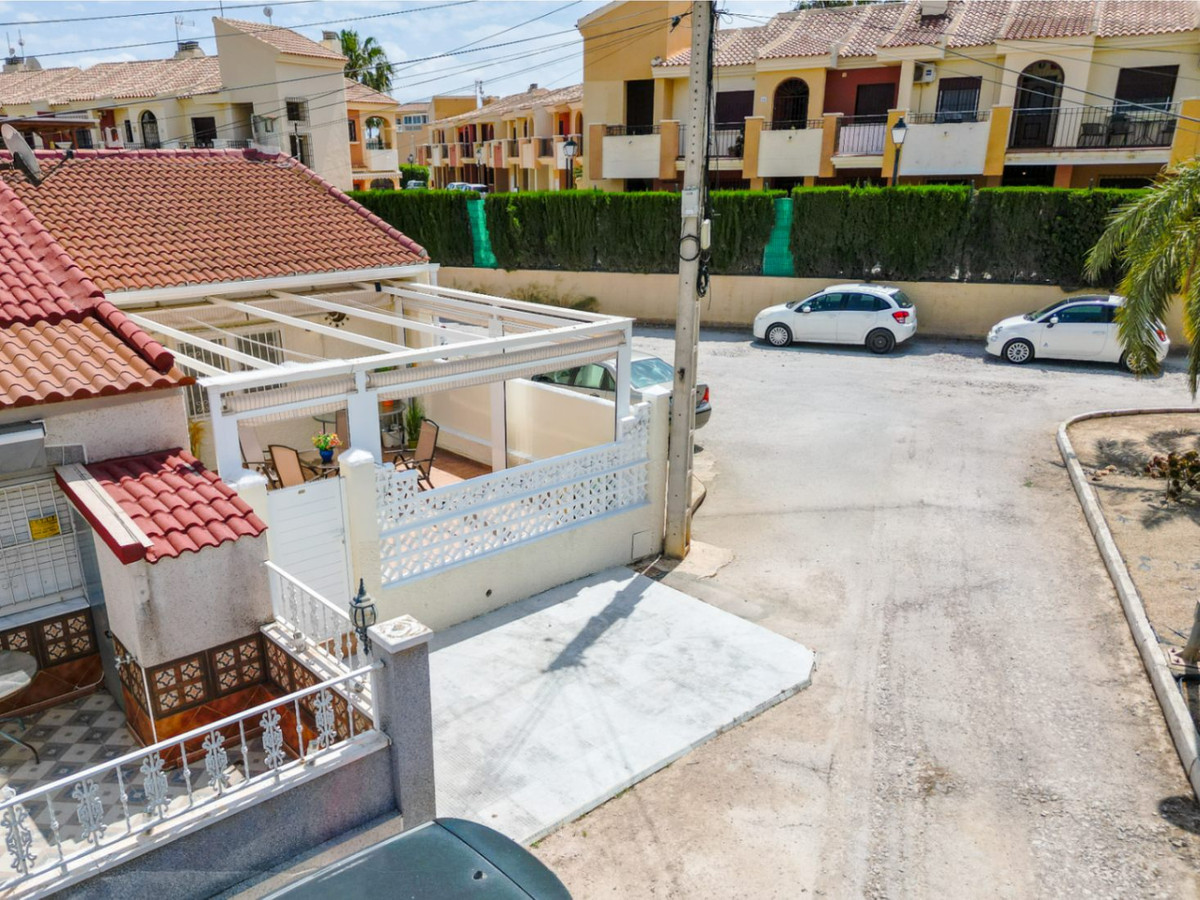 Se vende Bungalow de 2 dormitorios en Costa Blanca, Alicante, España