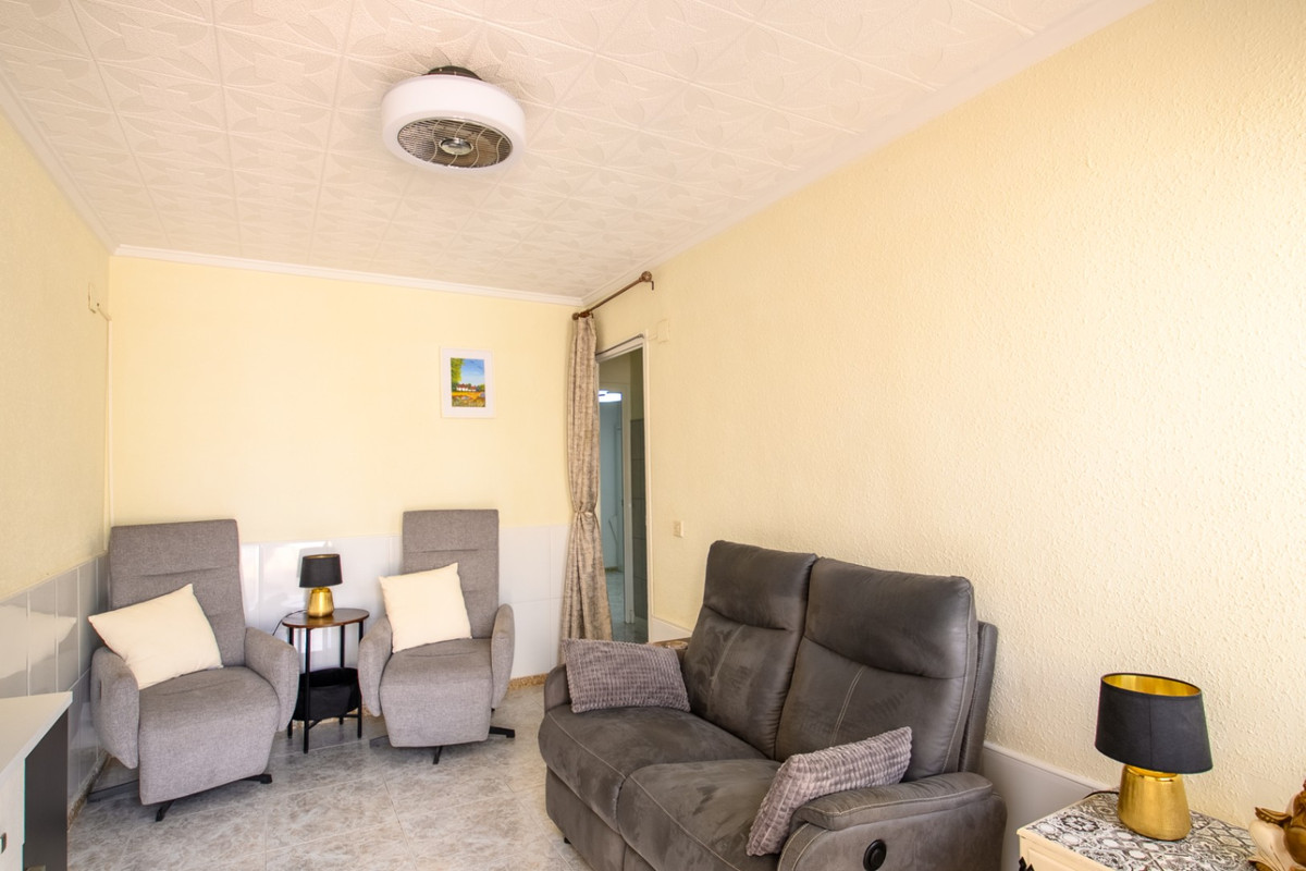 Se vende Bungalow de 2 dormitorios en Costa Blanca, Alicante, España