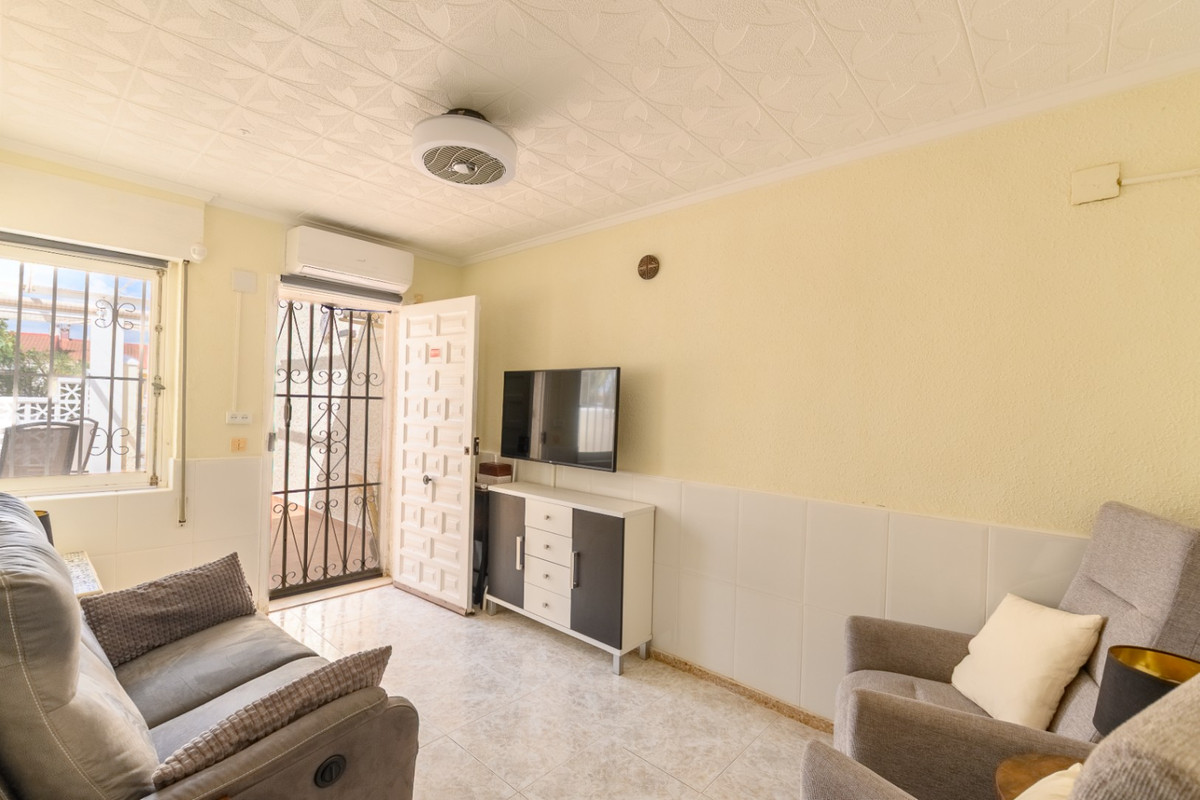 Se vende Bungalow de 2 dormitorios en Costa Blanca, Alicante, España