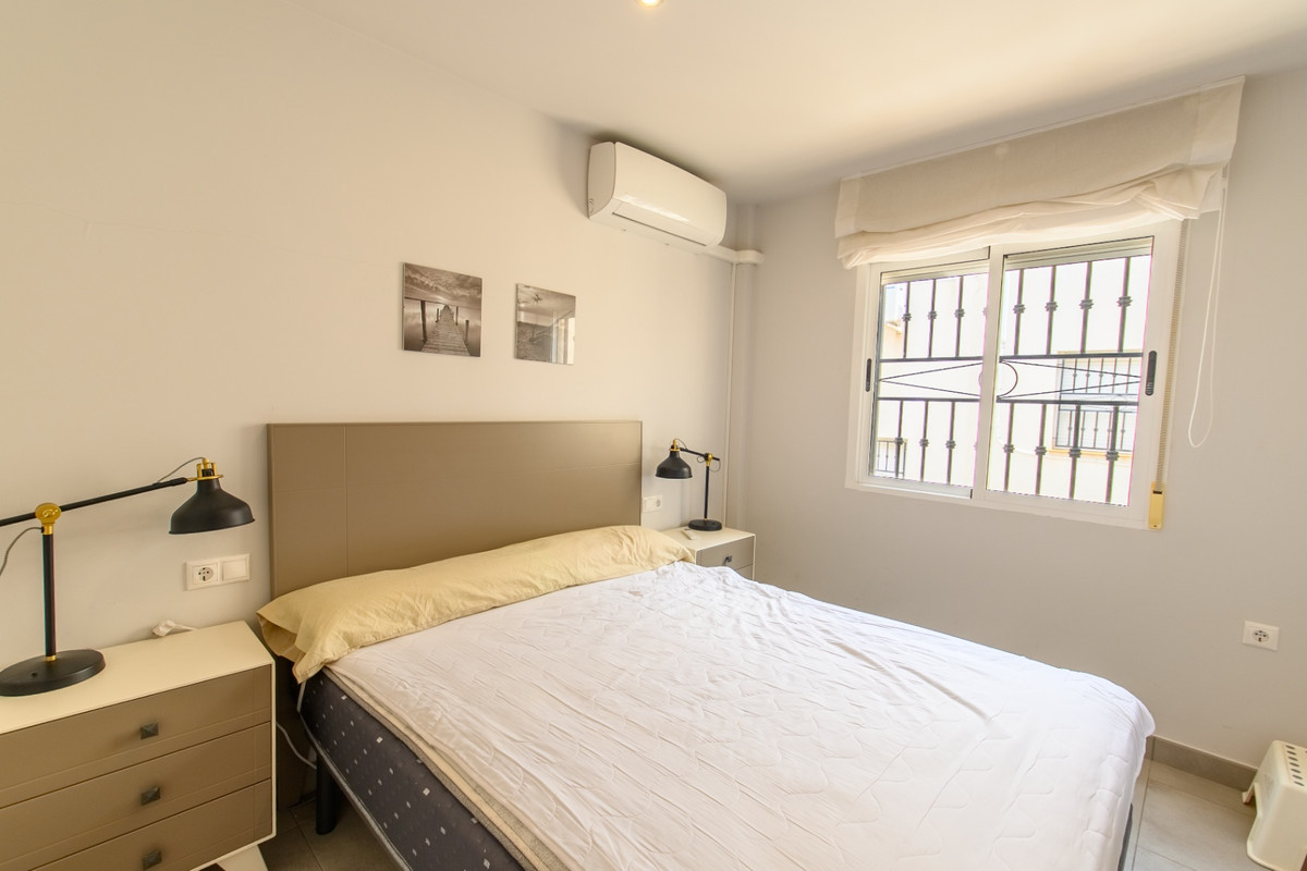 Se vende Apartamento Planta Media de 2 dormitorios en Costa Blanca, Alicante, España
