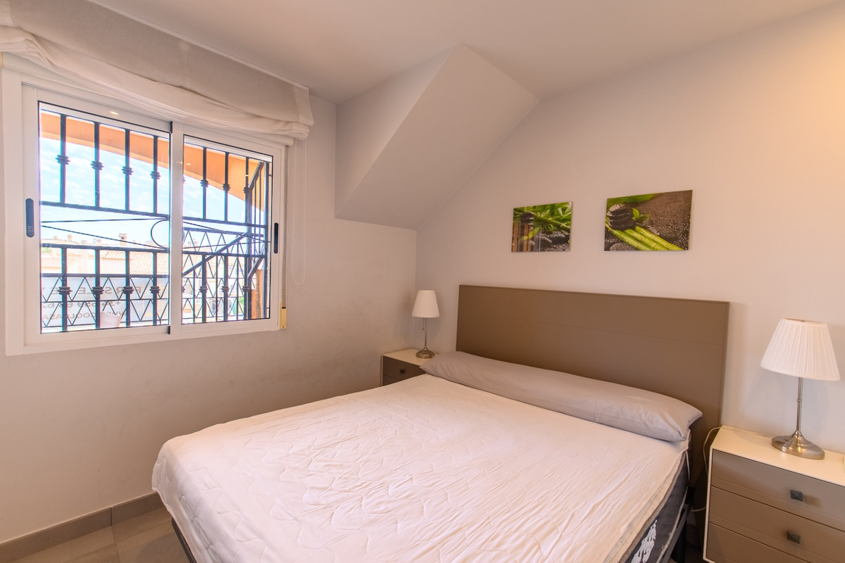 Se vende Apartamento Planta Media de 2 dormitorios en Costa Blanca, Alicante, España