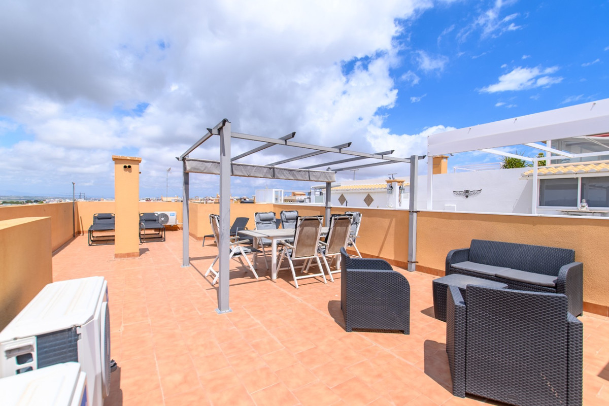Se vende Apartamento Planta Media de 2 dormitorios en Costa Blanca, Alicante, España