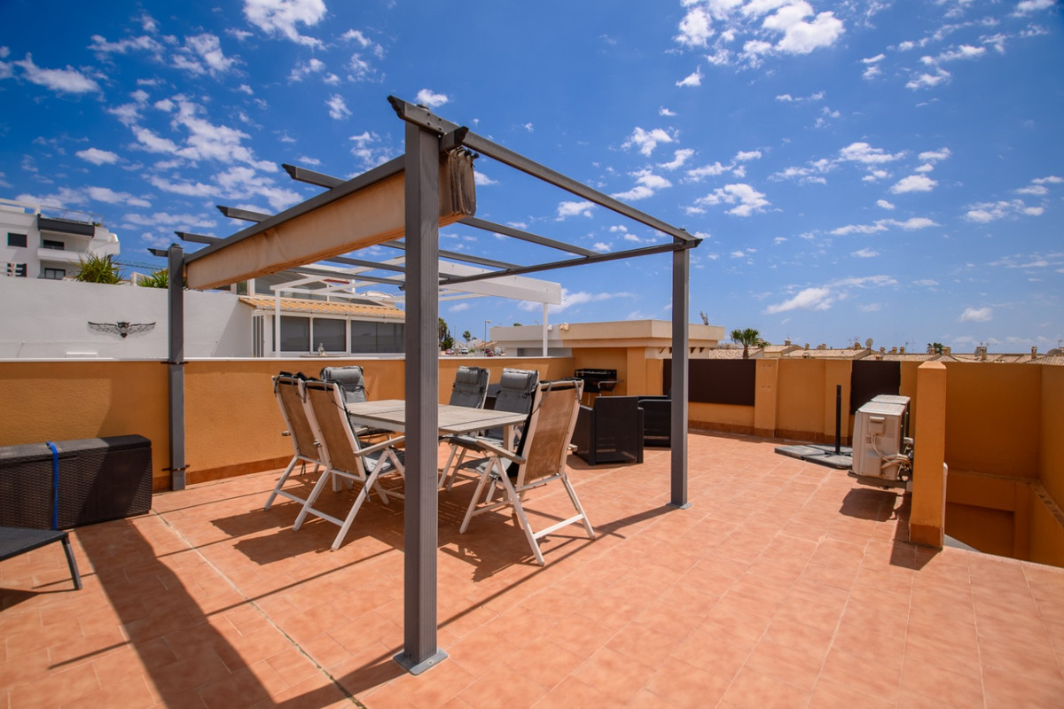 Se vende Apartamento Planta Media de 2 dormitorios en Costa Blanca, Alicante, España