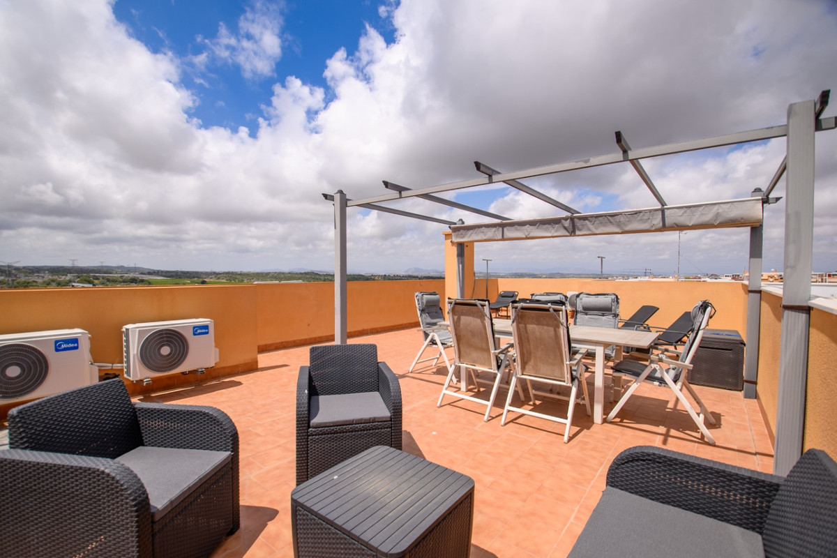Se vende Apartamento Planta Media de 2 dormitorios en Costa Blanca, Alicante, España