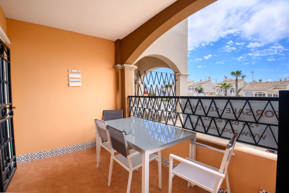 Se vende Apartamento Planta Media de 2 dormitorios en Costa Blanca, Alicante, España