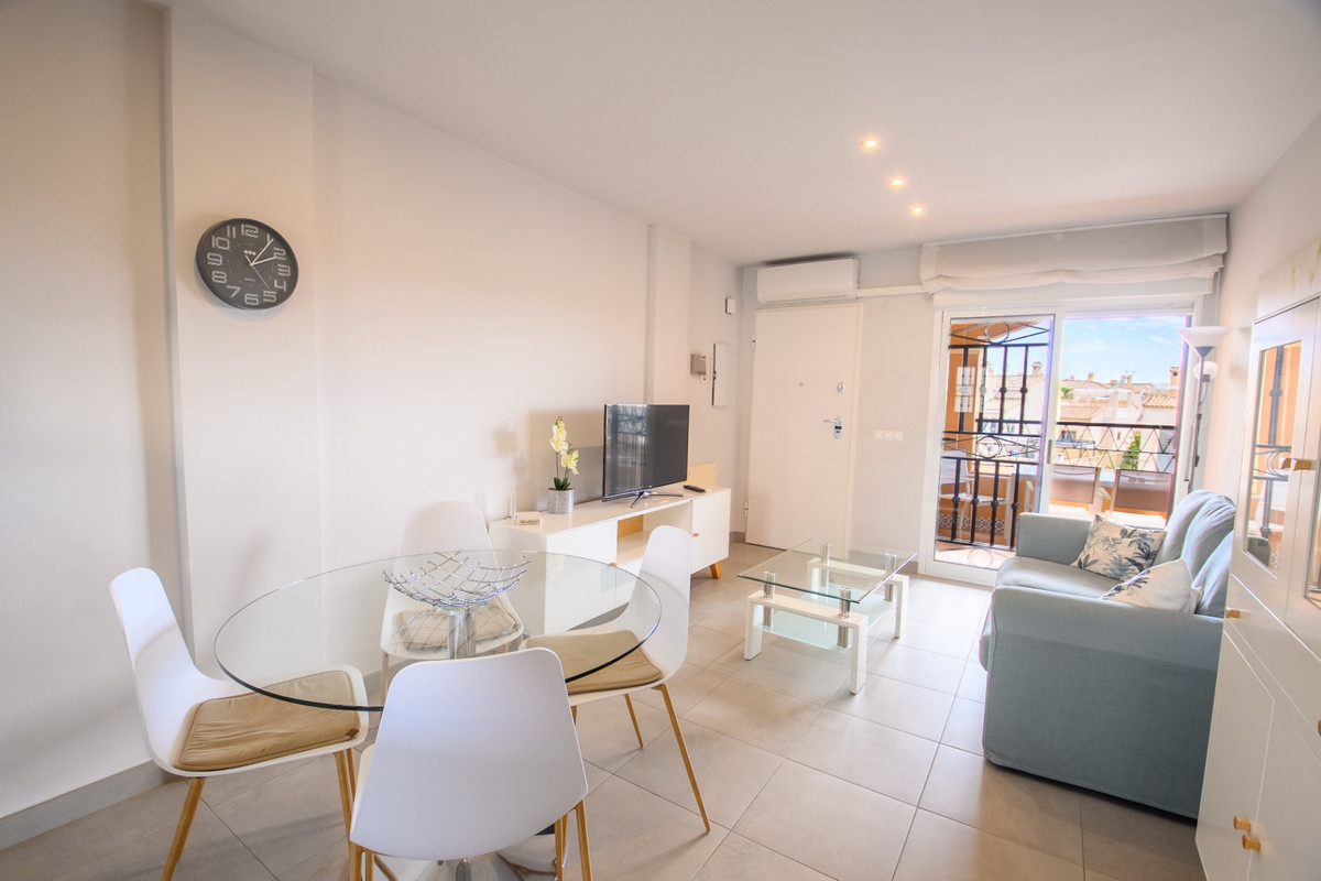 Se vende Apartamento Planta Media de 2 dormitorios en Costa Blanca, Alicante, España