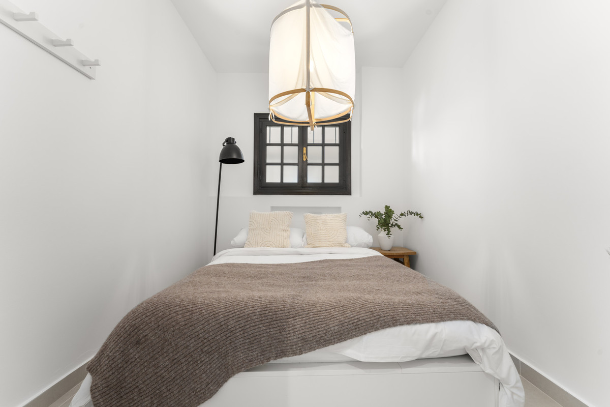 3 Bed Apartment for sale in Nueva Andalucía Costa Del Sol, Málaga, Spain