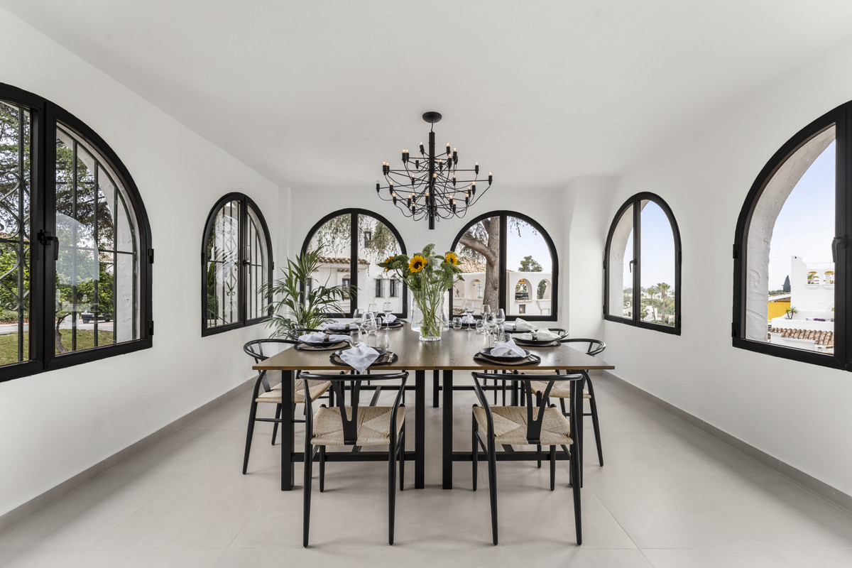 3 Bed Apartment for sale in Nueva Andalucía Costa Del Sol, Málaga, Spain