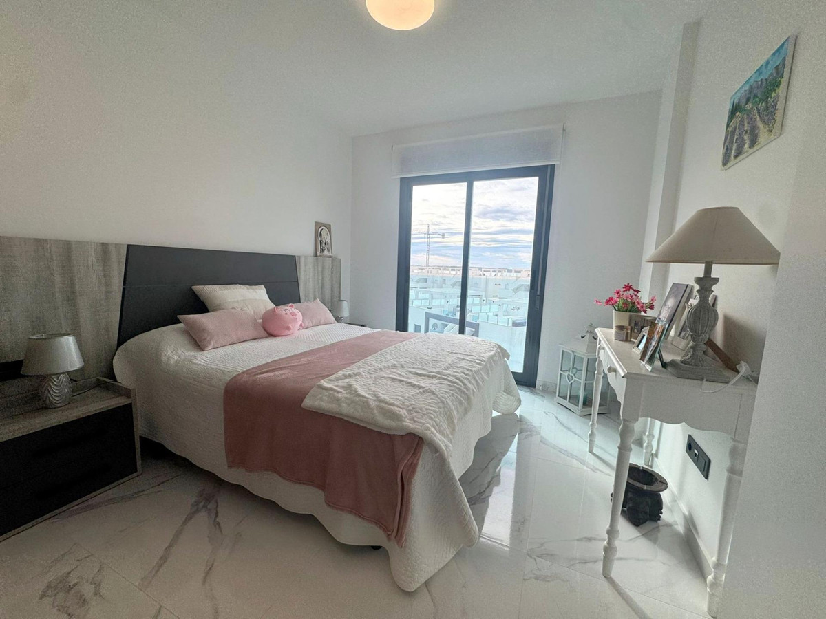 Se vende Bungalow de 2 dormitorios en Costa Blanca, Alicante, España