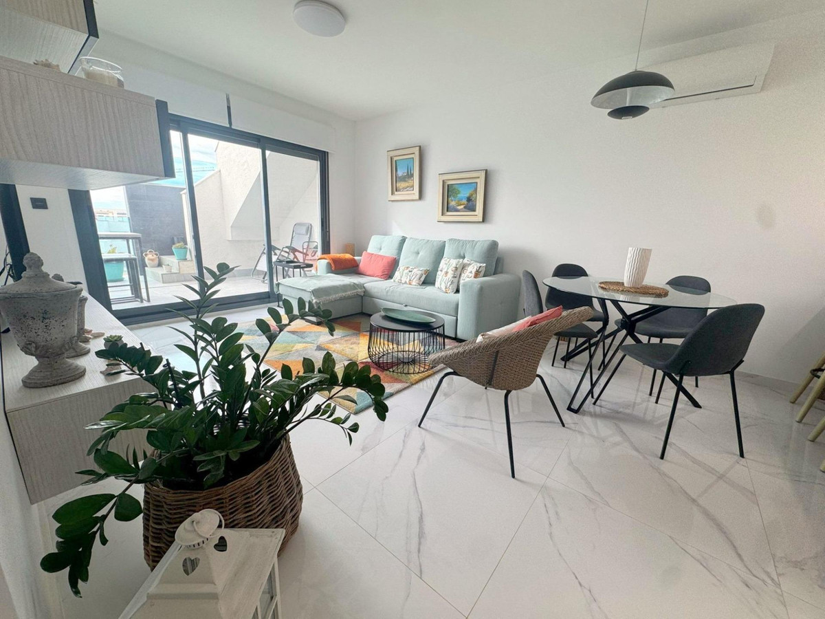 Se vende Bungalow de 2 dormitorios en Costa Blanca, Alicante, España