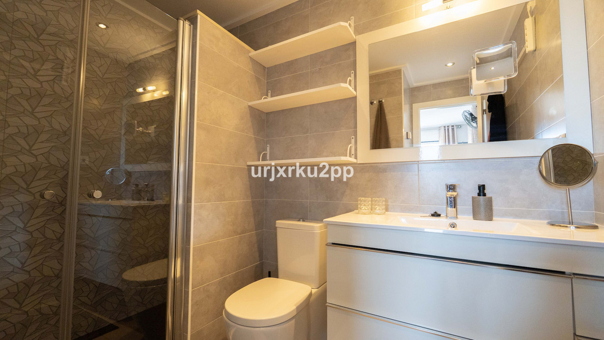 3 Bed Apartment for sale in Villamartin Costa Blanca, Alicante, Spain