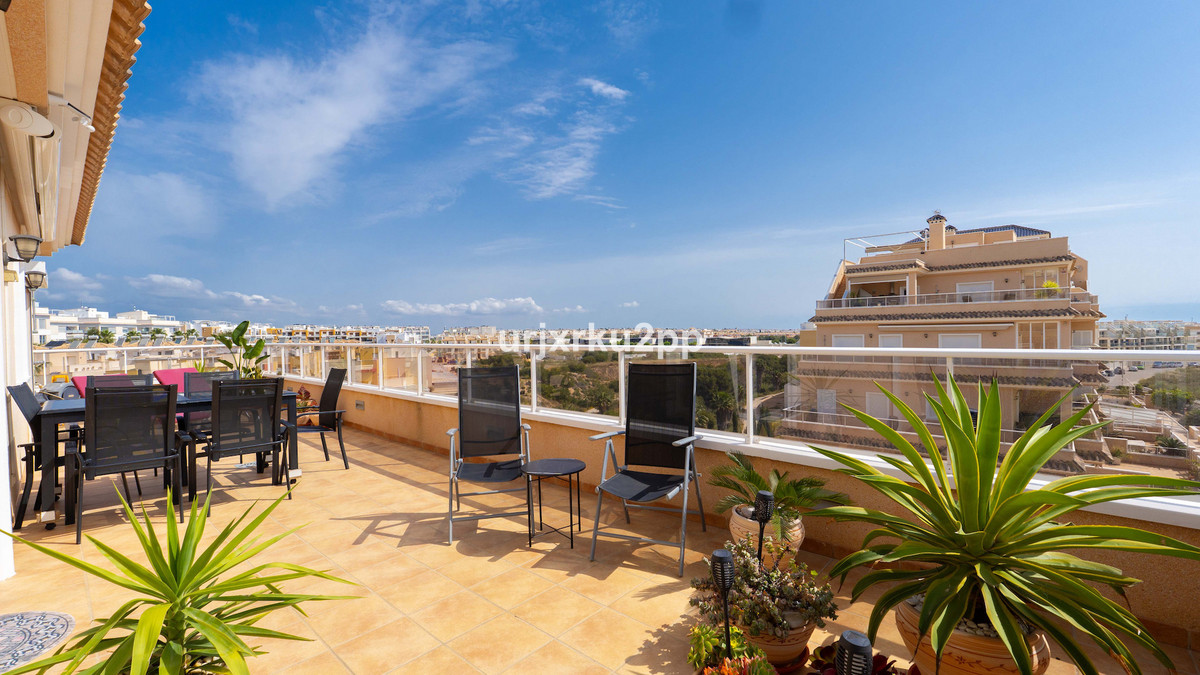 3 Bed Apartment for sale in Villamartin Costa Blanca, Alicante, Spain