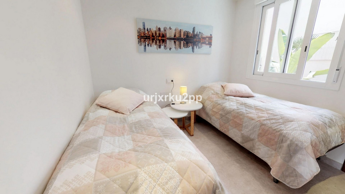 Se vende Apartamento Planta Baja de 3 dormitorios en Costa Blanca, Alicante, España