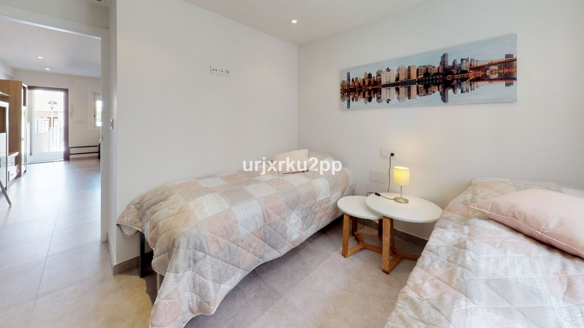 Se vende Apartamento Planta Baja de 3 dormitorios en Costa Blanca, Alicante, España