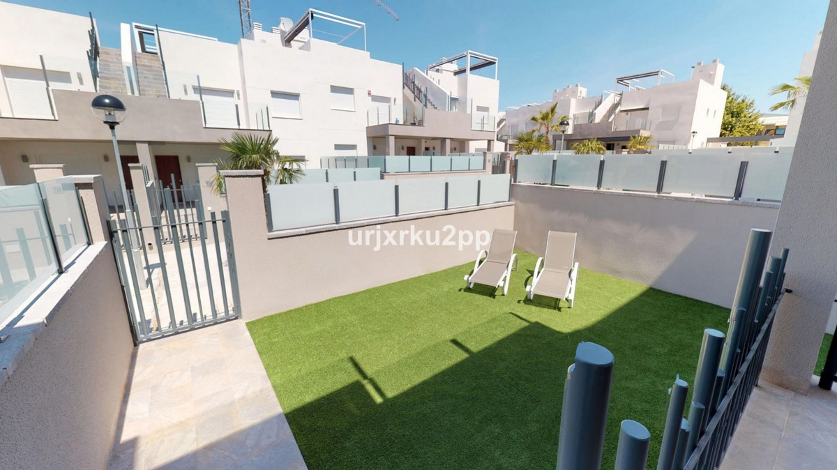 Se vende Apartamento Planta Baja de 3 dormitorios en Costa Blanca, Alicante, España