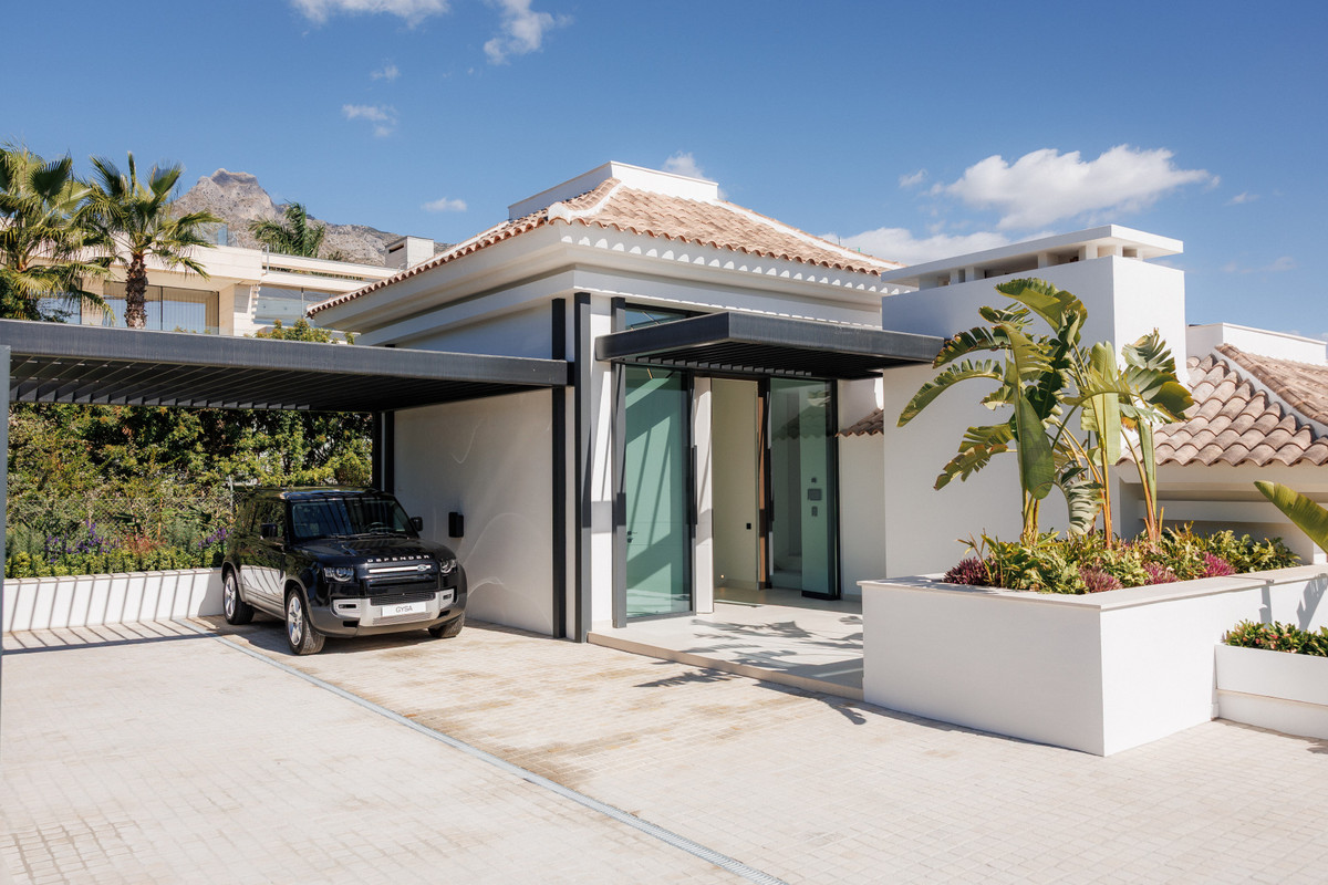Se vende Villa - Chalet de 4 dormitorios en Costa Del Sol, Málaga, España