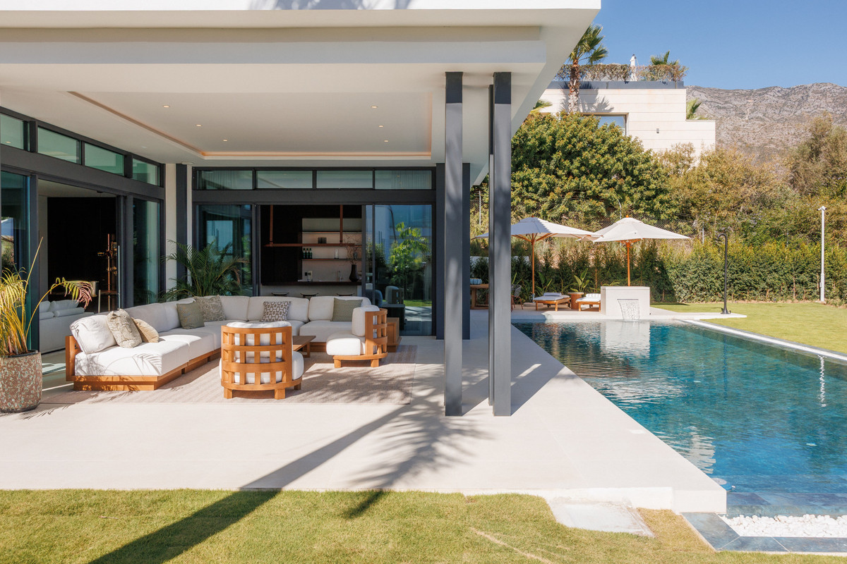 Se vende Villa - Chalet de 4 dormitorios en Costa Del Sol, Málaga, España
