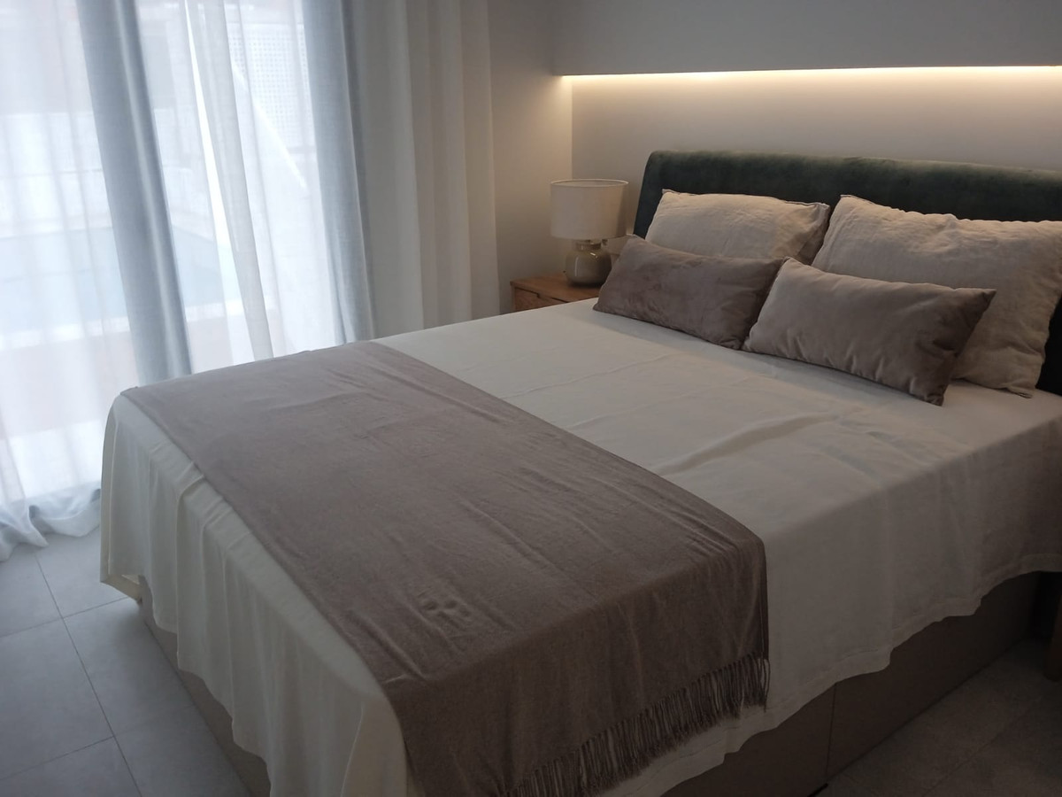 Se vende Villa - Chalet de 3 dormitorios en Costa Blanca, Alicante, España