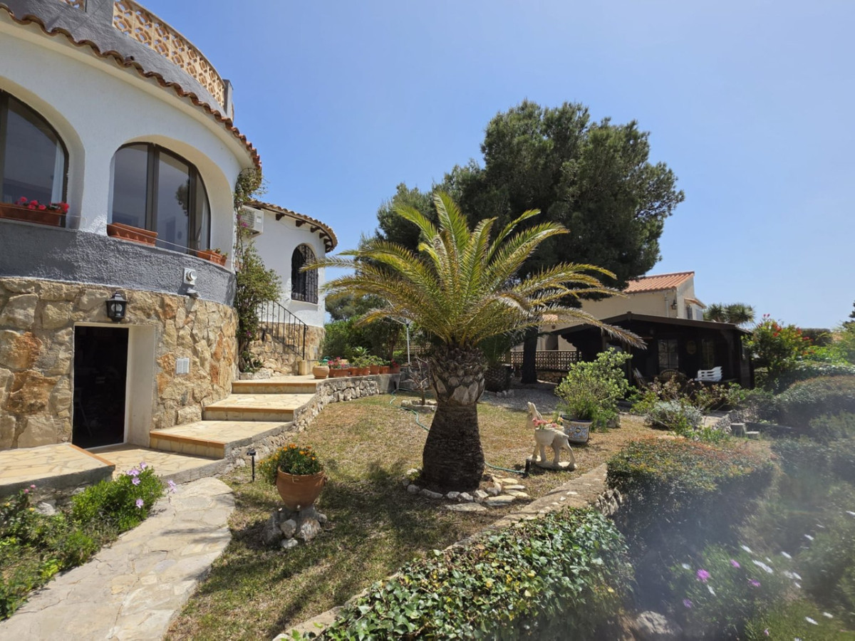 2 Bed Townhouse for sale in Javea Costa Blanca, Alicante, Spain