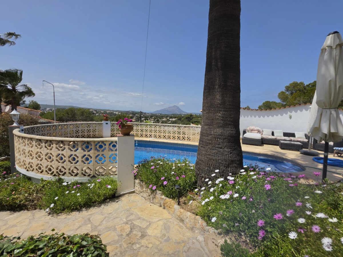 2 Bed Townhouse for sale in Javea Costa Blanca, Alicante, Spain