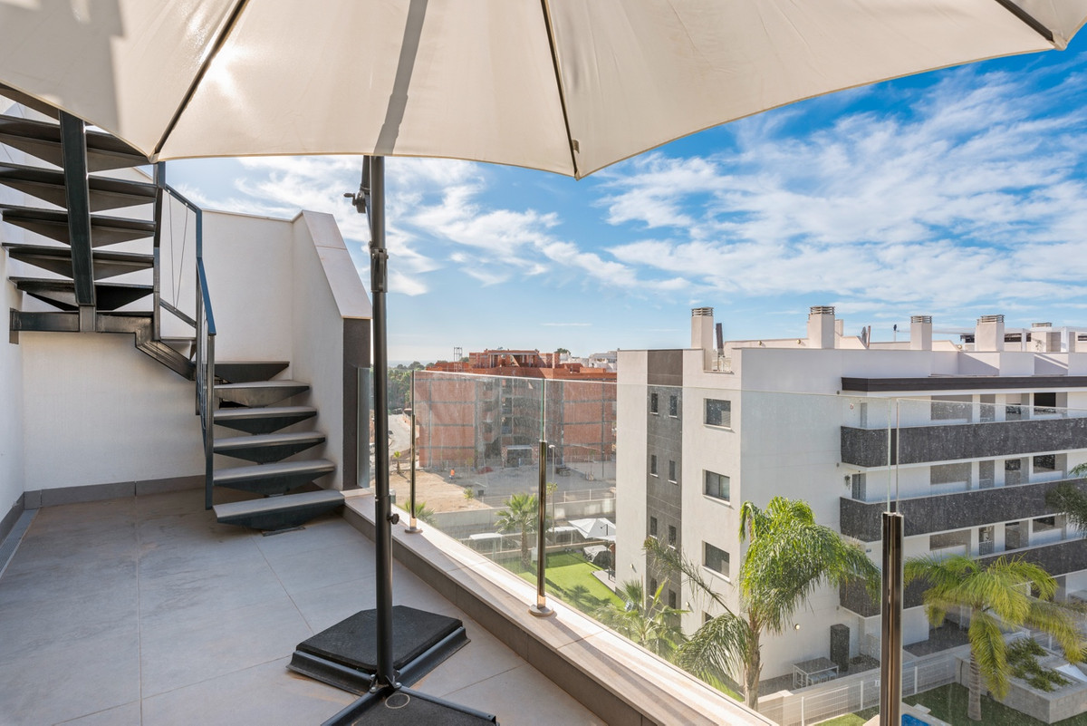 Se vende Ático de 2 dormitorios en Costa Blanca, Alicante, España
