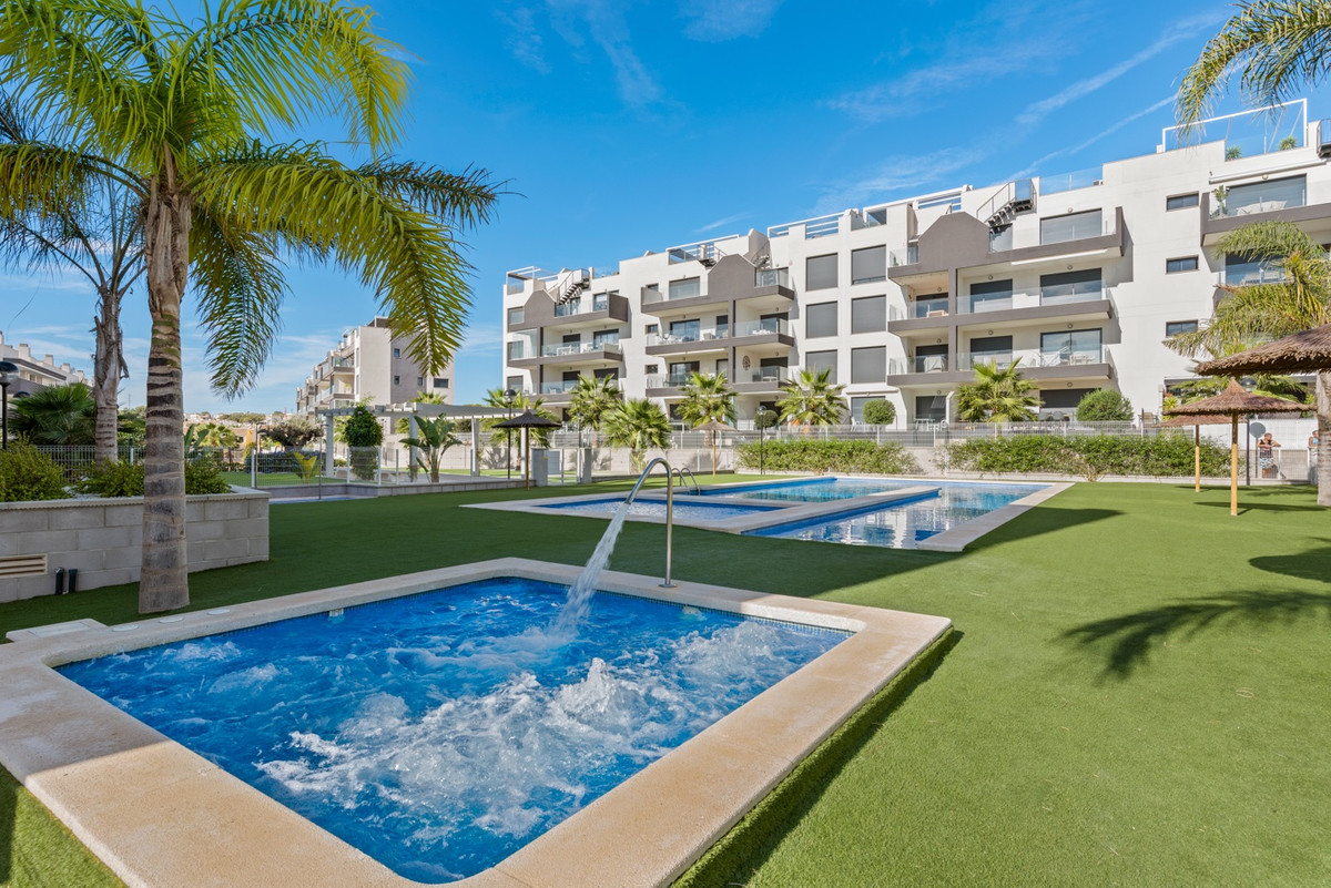 Se vende Ático de 2 dormitorios en Costa Blanca, Alicante, España