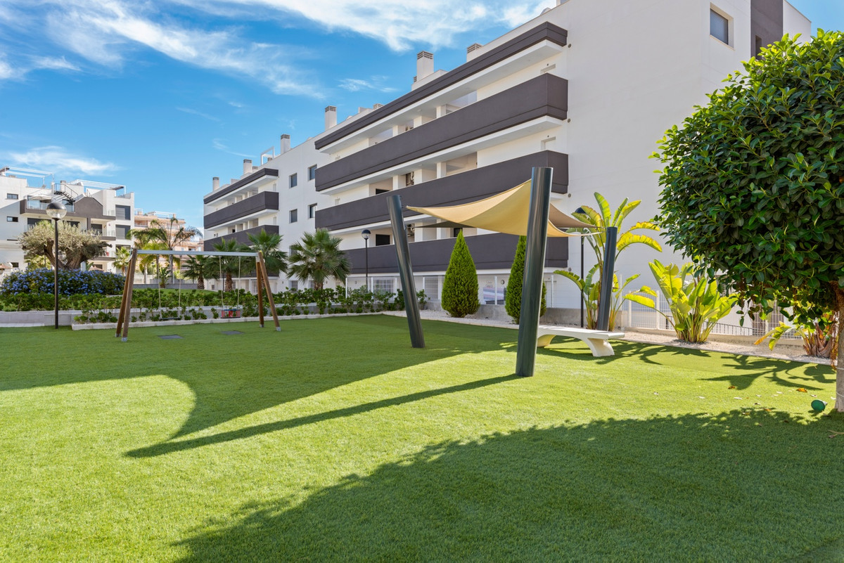 Se vende Ático de 2 dormitorios en Costa Blanca, Alicante, España