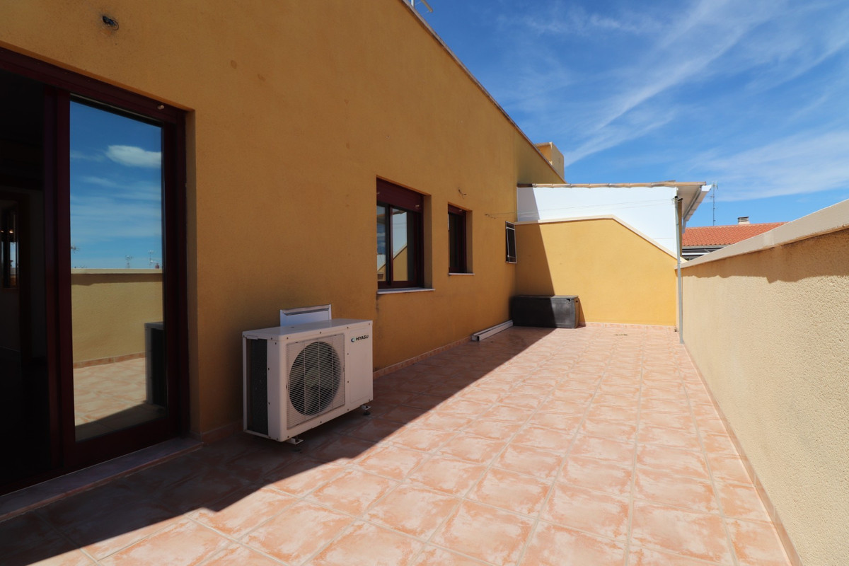 Se vende Apartamento Planta Media de 2 dormitorios en Costa Blanca, Alicante, España