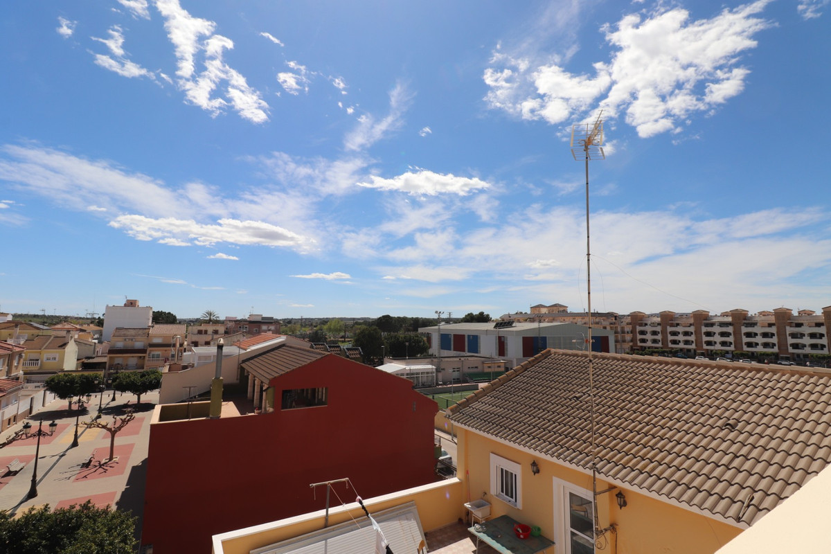 Se vende Apartamento Planta Media de 2 dormitorios en Costa Blanca, Alicante, España