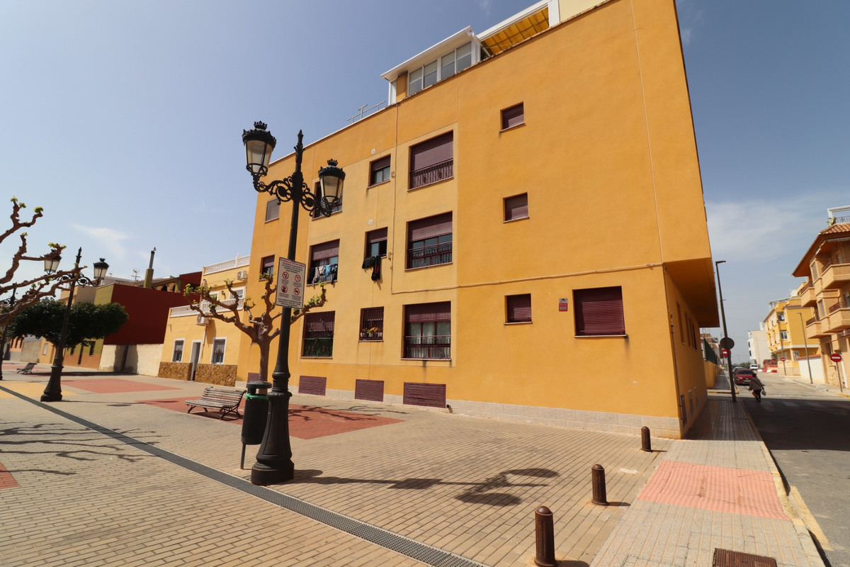 Se vende Apartamento Planta Media de 2 dormitorios en Costa Blanca, Alicante, España