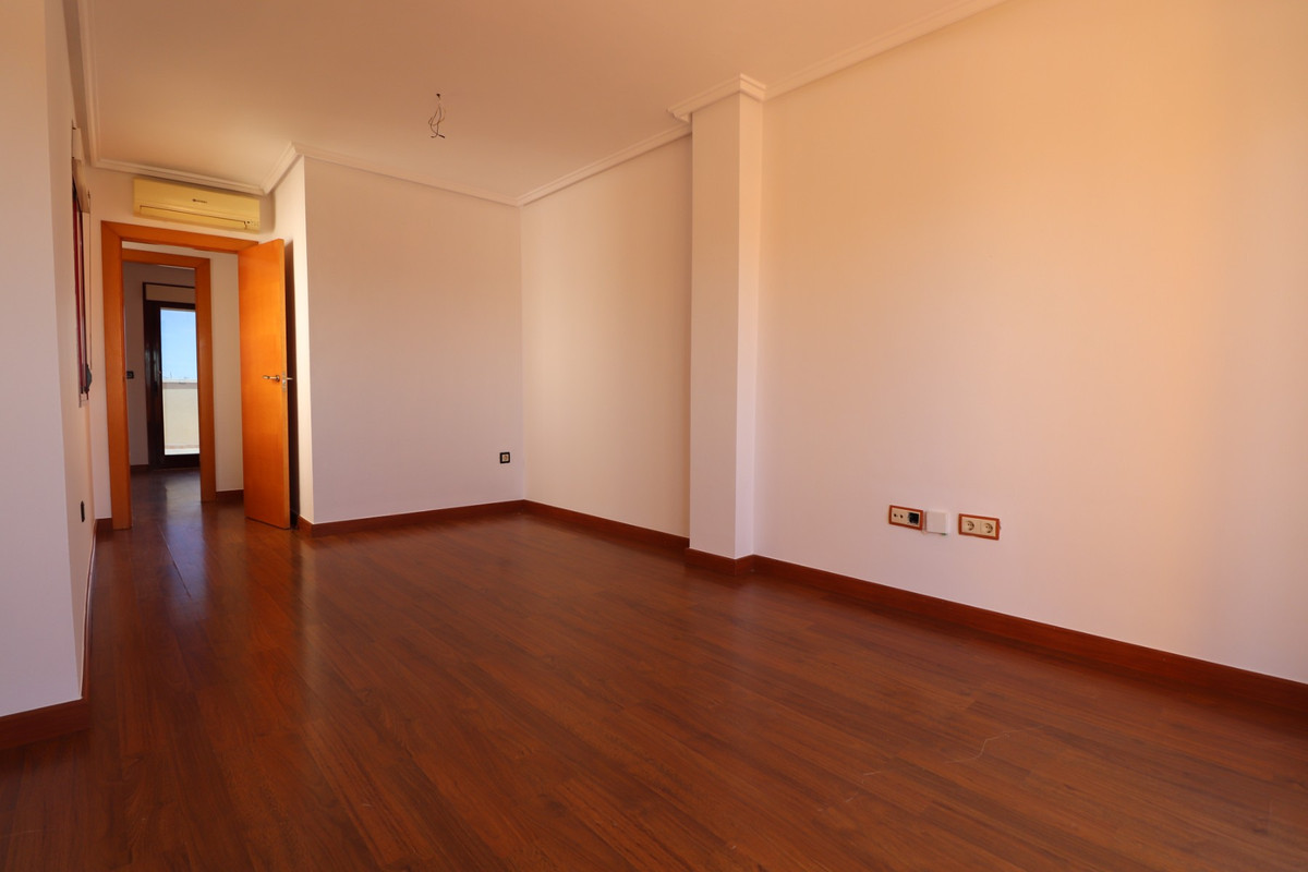 Se vende Apartamento Planta Media de 2 dormitorios en Costa Blanca, Alicante, España