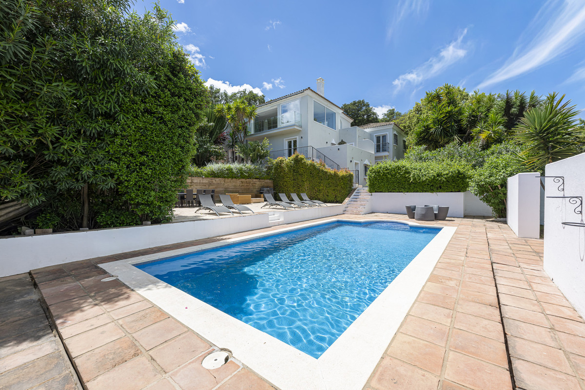 Se vende Villa - Chalet de 6 dormitorios en Costa Del Sol, Cadiz, España
